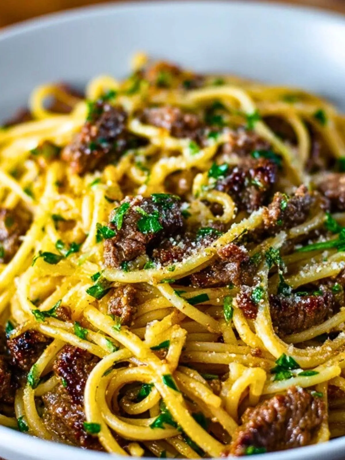 Pâtes Au Bœuf À LAil Et Au Beurre (1)