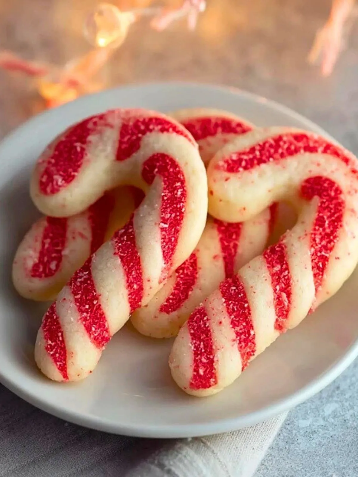 Sablés en Forme de Canne en Sucre (1)
