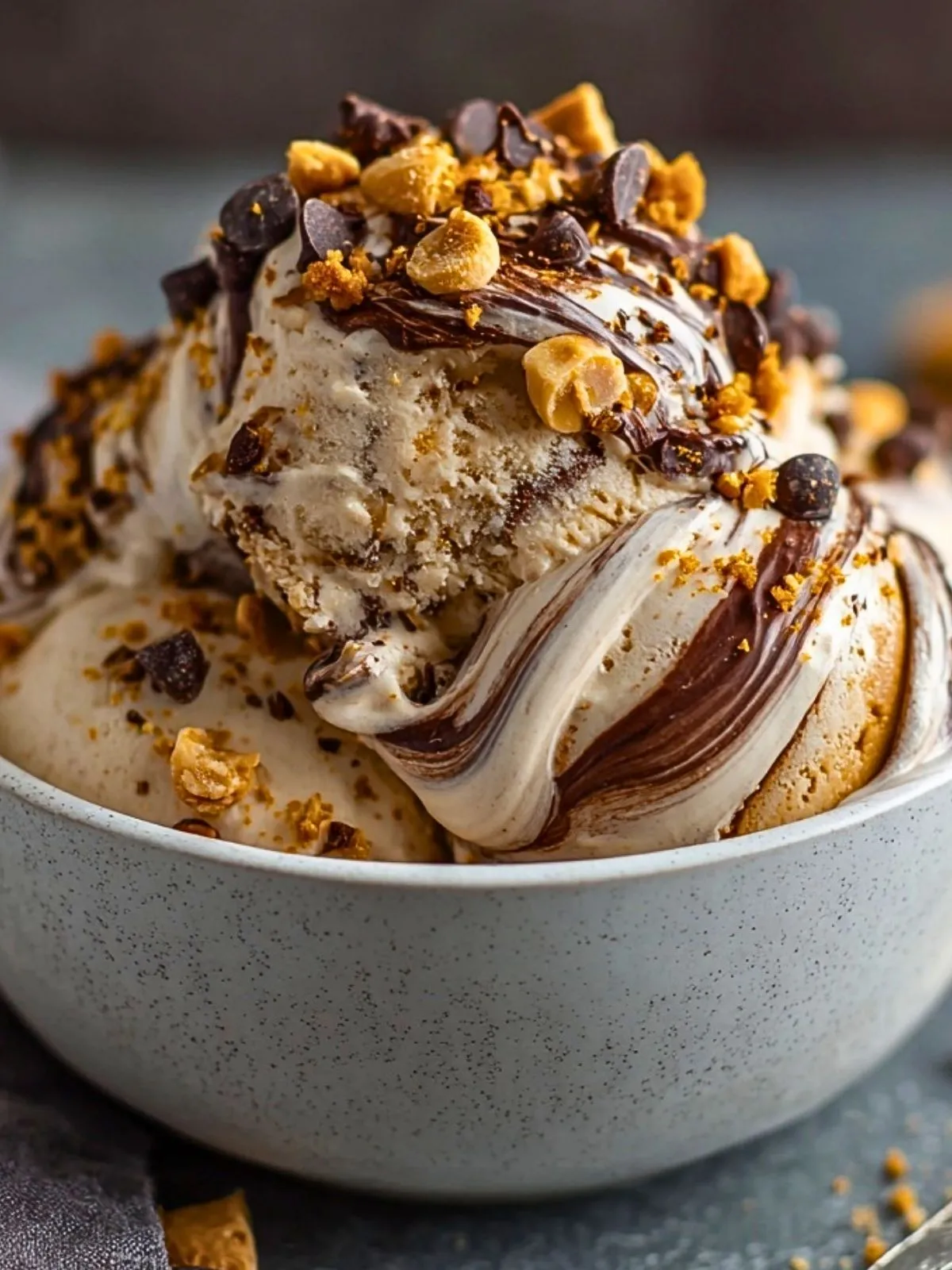 Glace Protéinée au Chocolat et Beurre de Cacahuète (1)